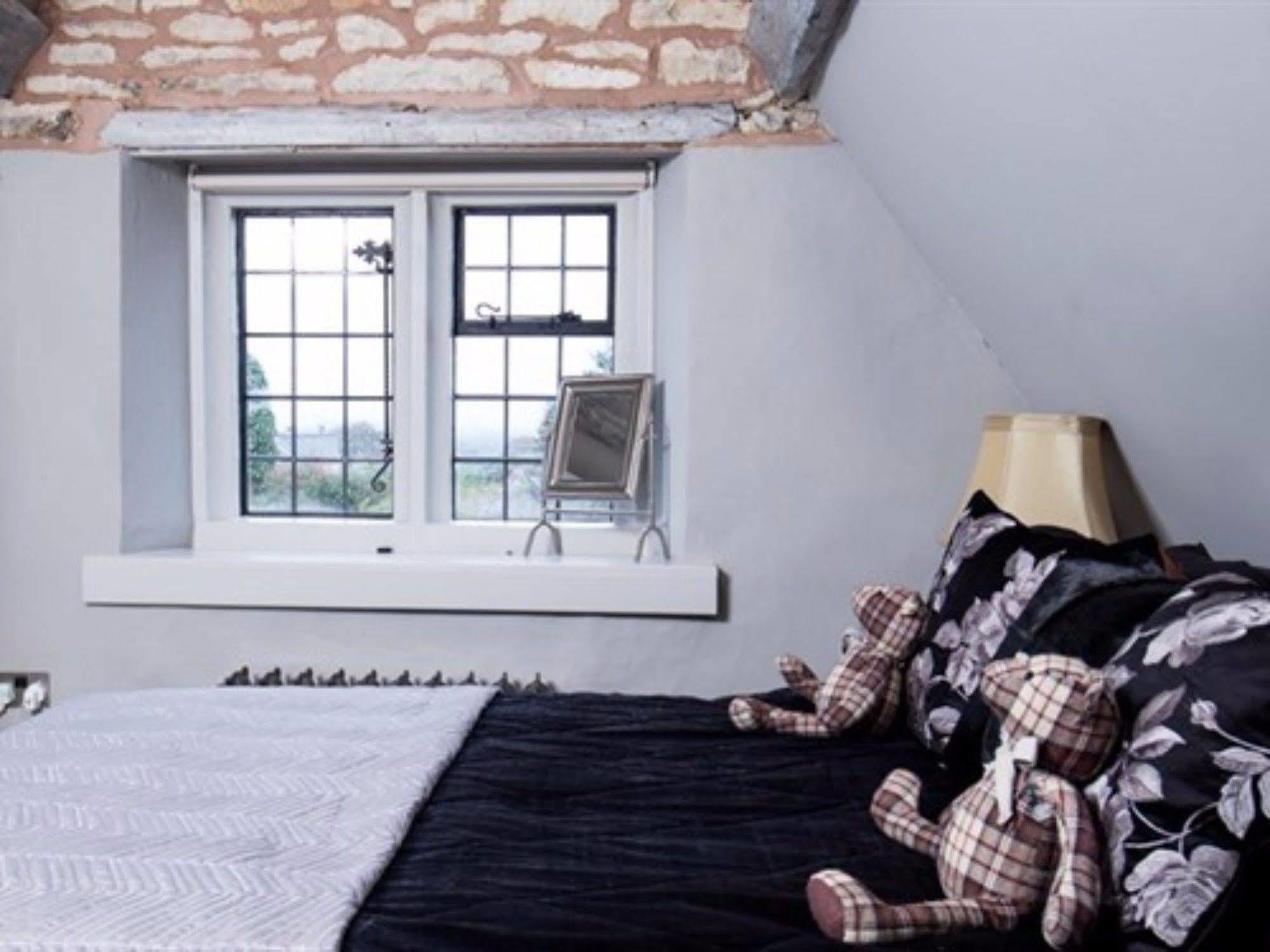 Court House Manor Luxury B&B Painswick Eksteriør billede