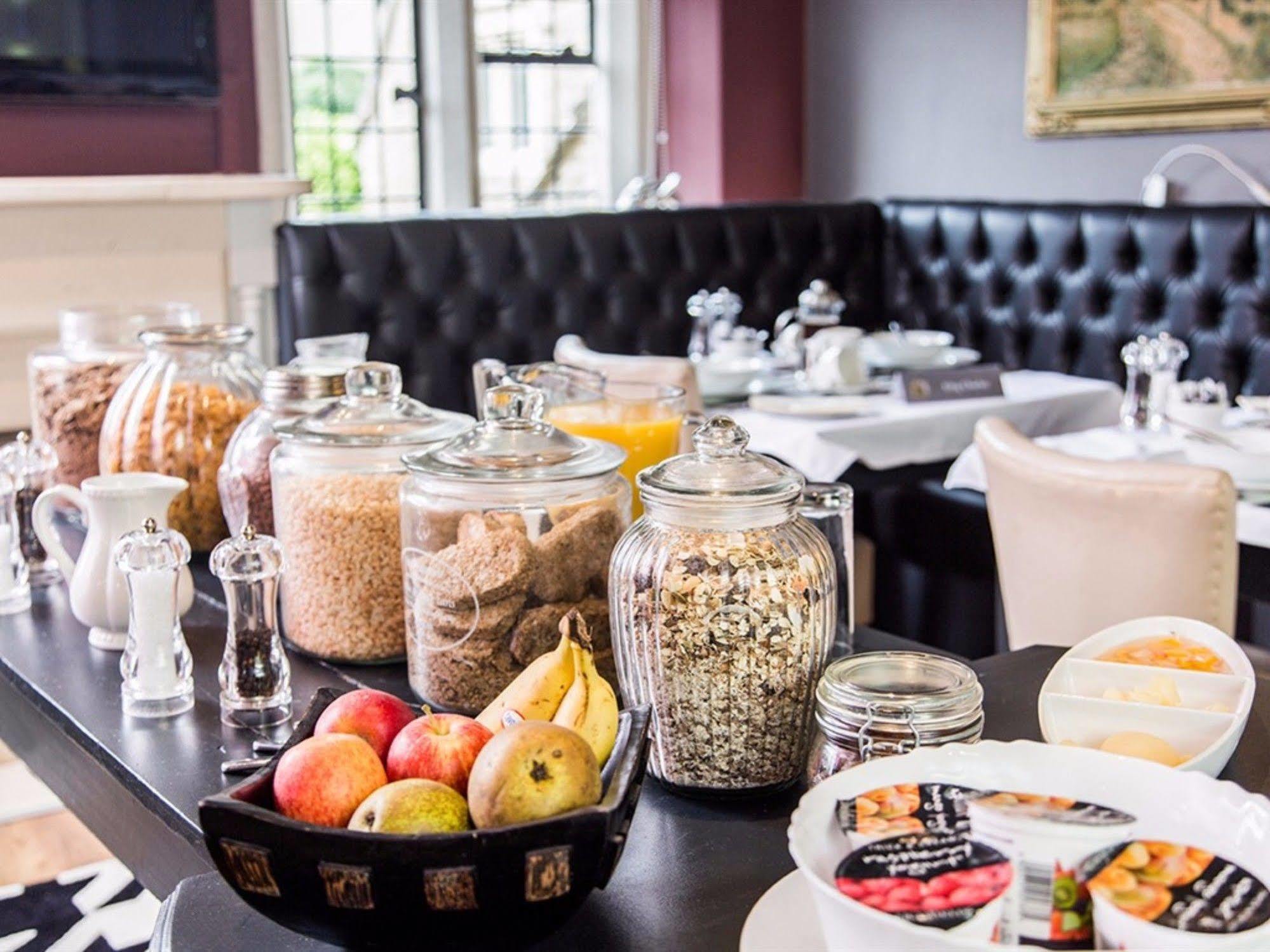 Court House Manor Luxury B&B Painswick Eksteriør billede
